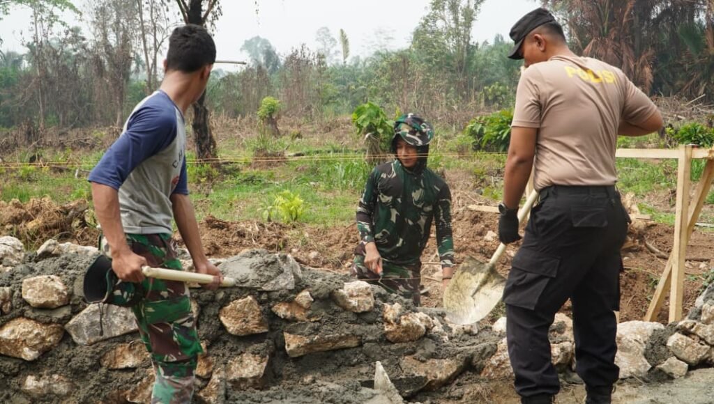 TNI dan Polri Gelar TMMD Ke-130 untuk Pembangunan Bersama di Luwu Timur