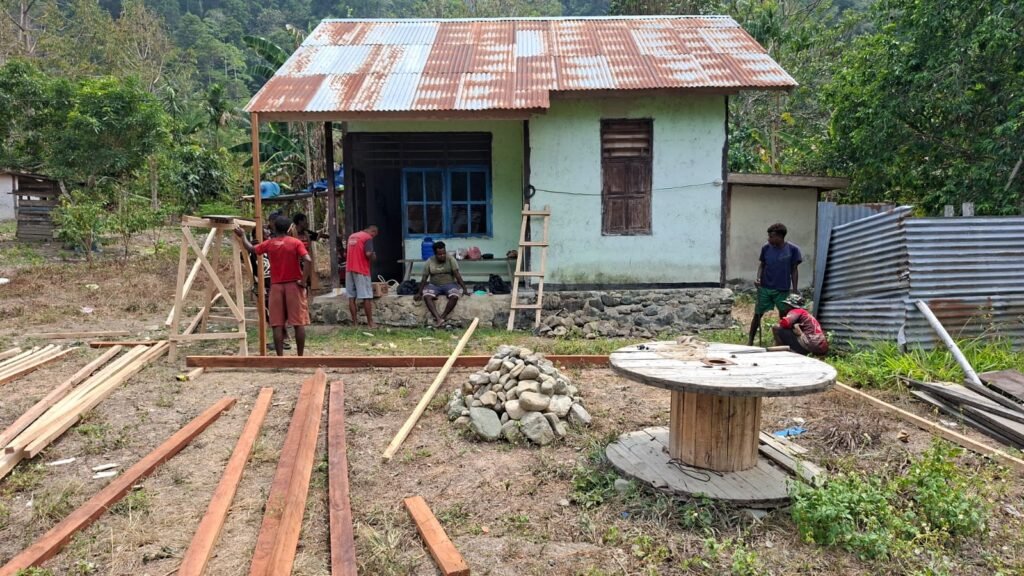 Mengoptimalkan Kualitas Hunian Melalui Program Rehabilitasi TMMD ke-130