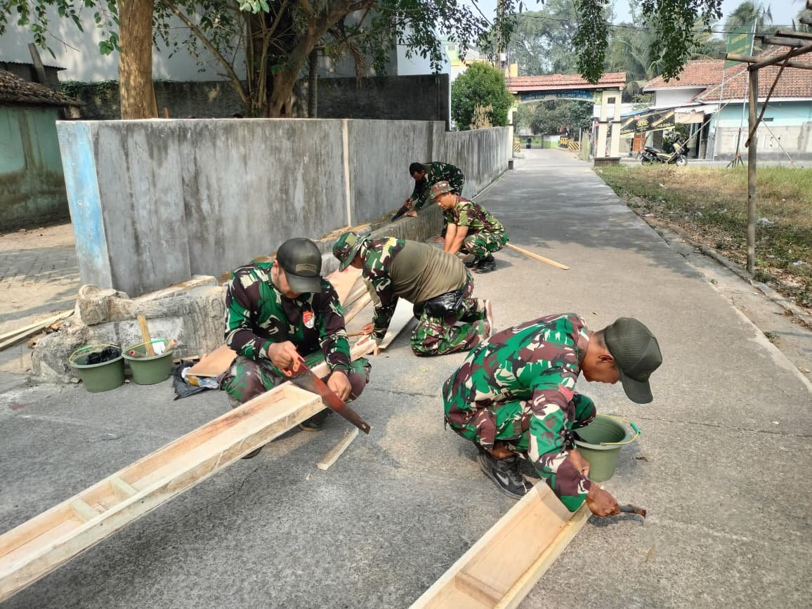 Kodim 0510/Tigaraksa Laksanakan Pembangunan Bekisting di Kecamatan Jayanti